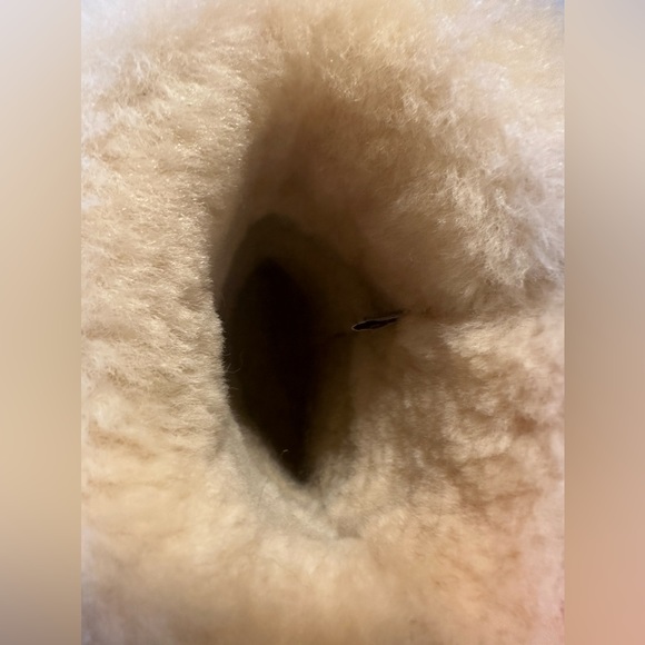 adorable brown BearPaw medium length boots sized 6 womens ! ♡♡ - Picture 4 of 4